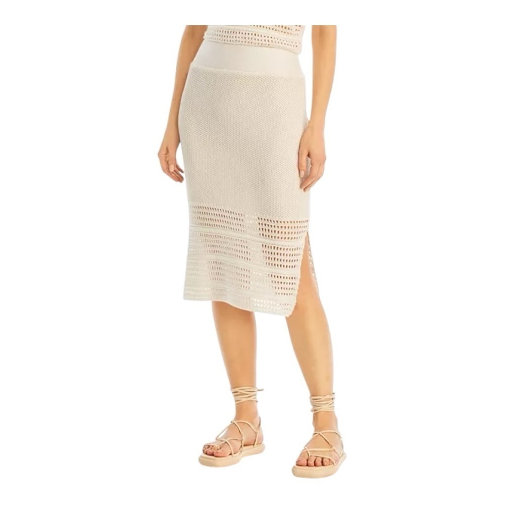 Elegant Cream Knit Skirt